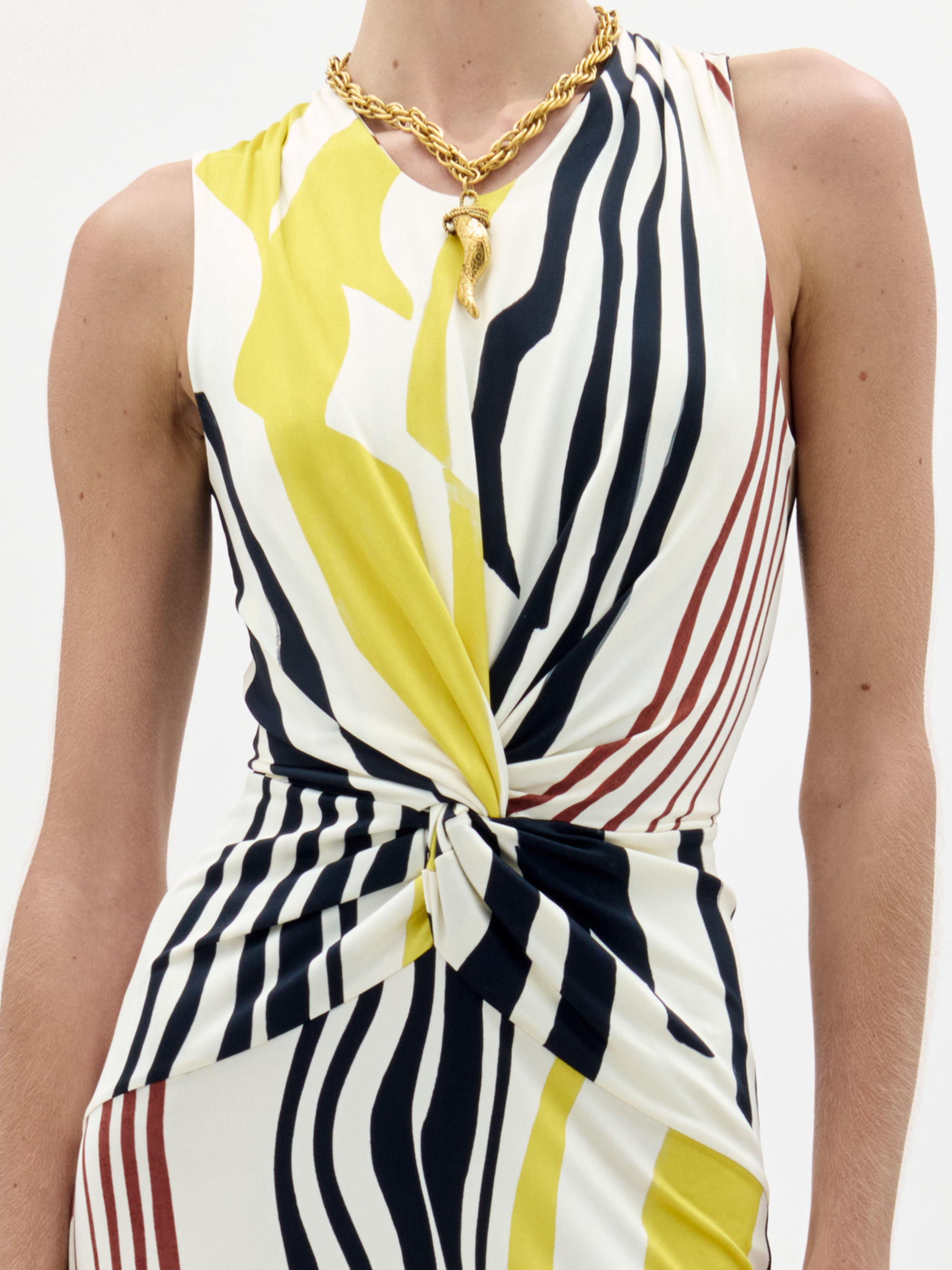 04___Luna_Dress___Distorted_Multi_Color_Stripes___PRE_SPRING_2026_DETAIL