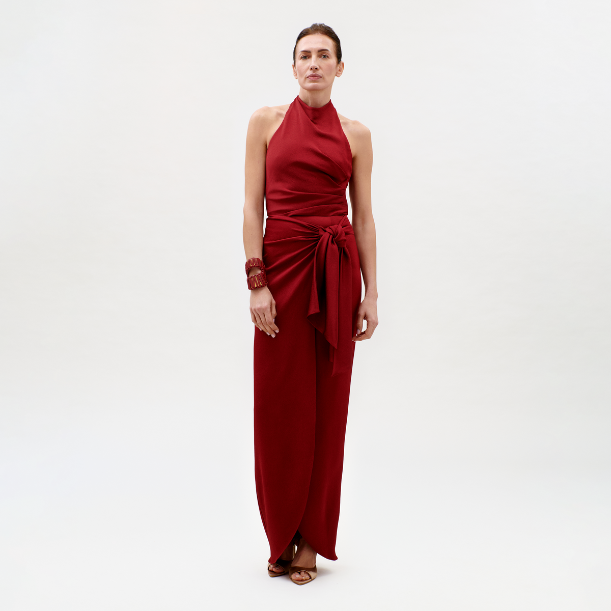 17_DaviniaDress_Burgundy_HOLIDAYCAPSULE2026_FRONT
