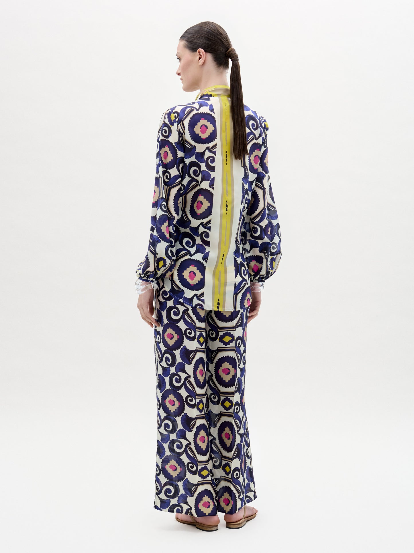 Emine Pant