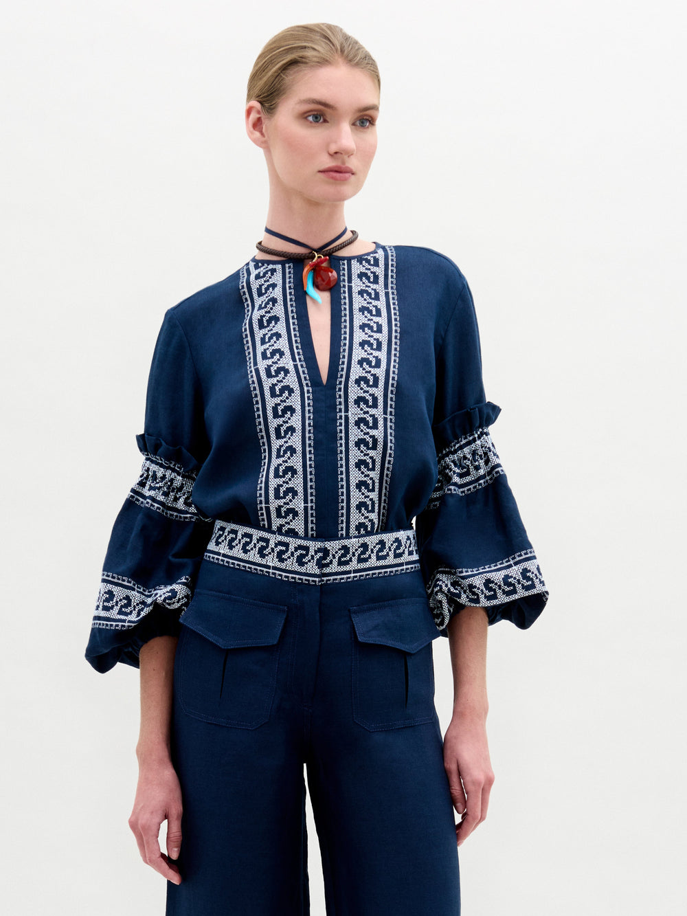 LUCAYABLOUSE-NAVYWHITEEMBROIDERY_FRONT_PRE-FALL2025